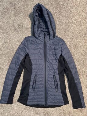 Mondetta Outdoor Project Women's Grey and Black Jacket